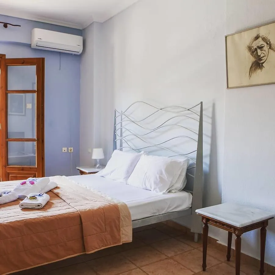 Kastalia Aparthotel Amulianí